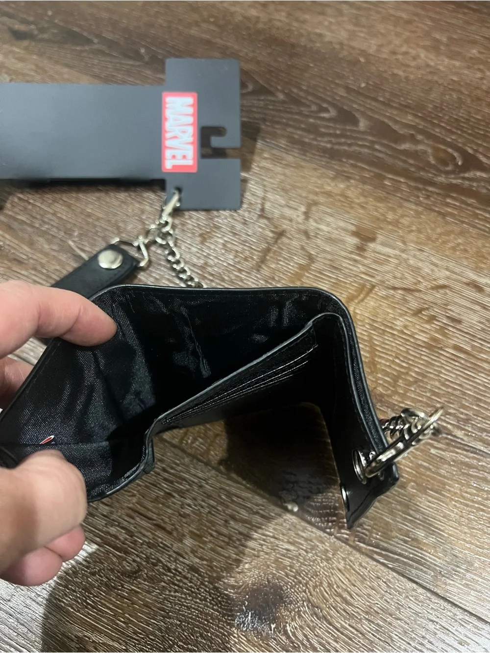 NWT Marvel Red Deadpool trifold chain wallet black and red with Silver Chain